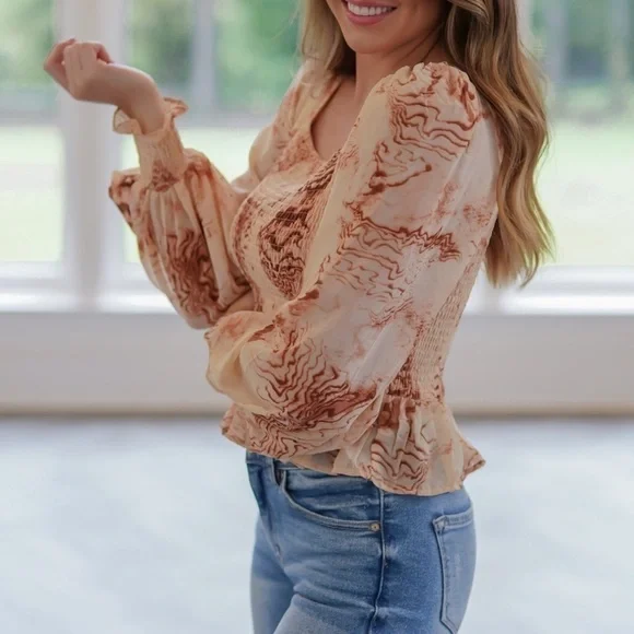 blouse - Picture 6 of 6